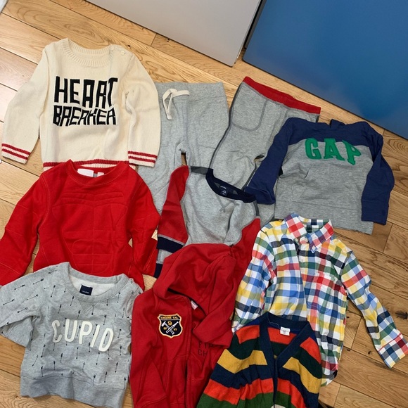 ❌❌ ❌❌SOLD ❌❌❌❌Baby Gap bundle of clothing. - Picture 2 of 3